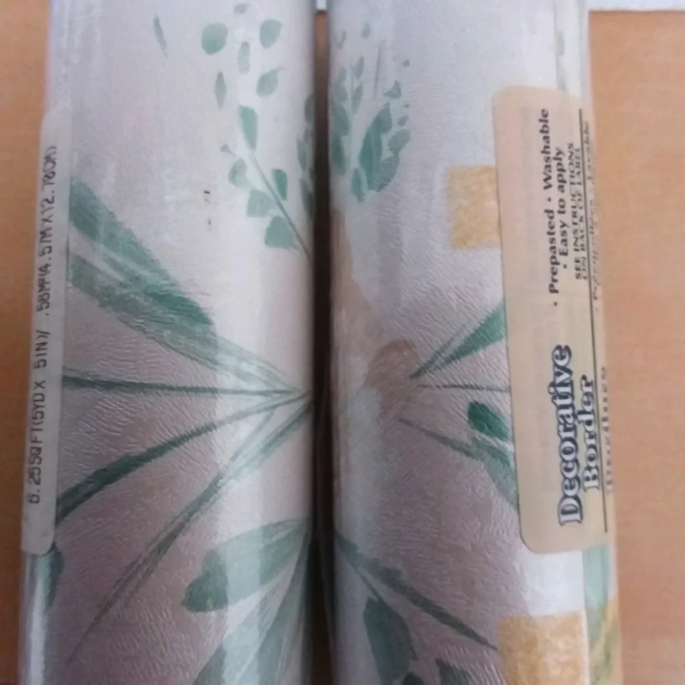 Decorative Floral Prepasted Wallpaper Border (2ct)